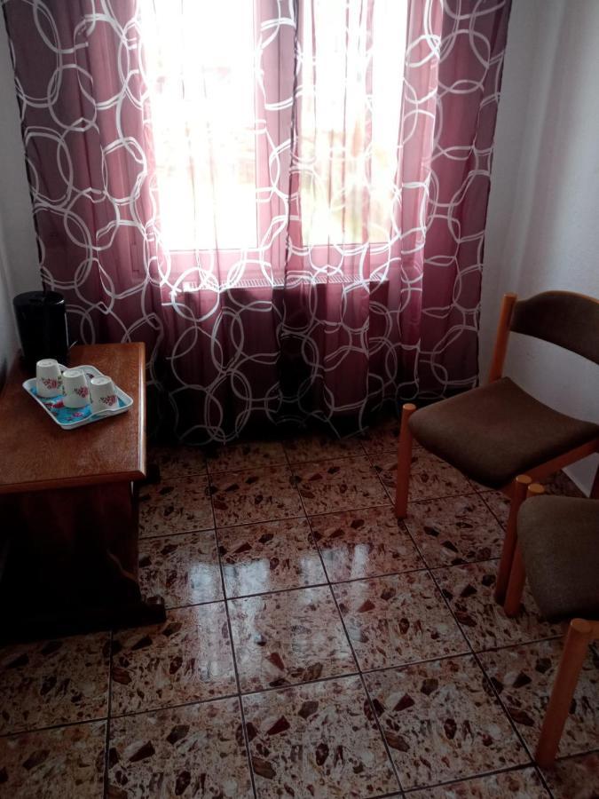 Casa Iuliana 호텔 Subcetate  외부 사진